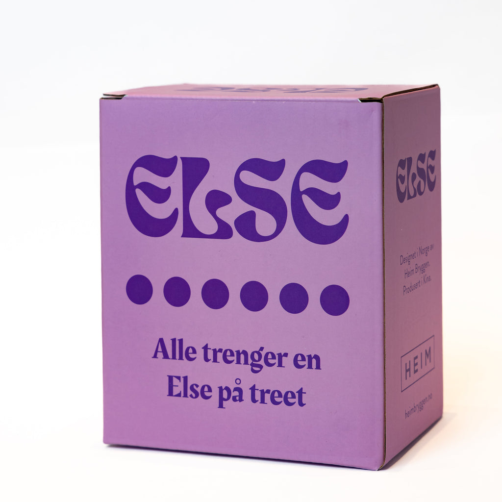 ELSE Julekule - By HEIM Studio med stilfull lilla gaveeske og elegant, moderne design for julepynt