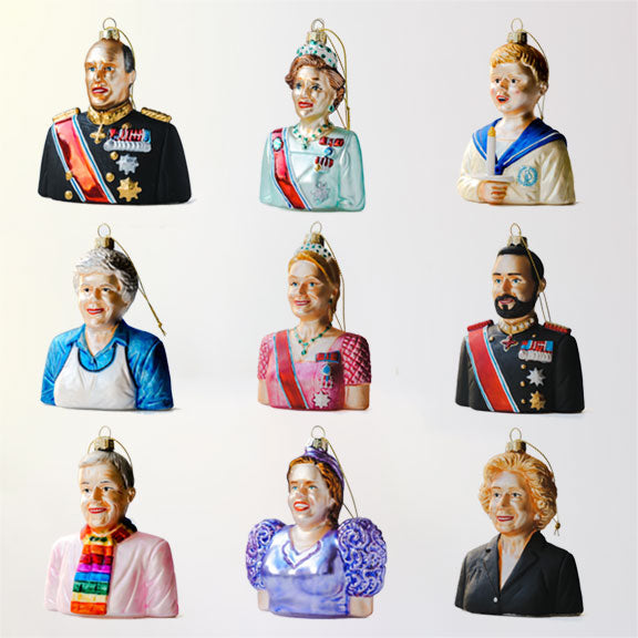 HAAKON og METTE-MARIT Julekuler - By HEIM Studio i håndmalt glassblåst design med kongelige portretter